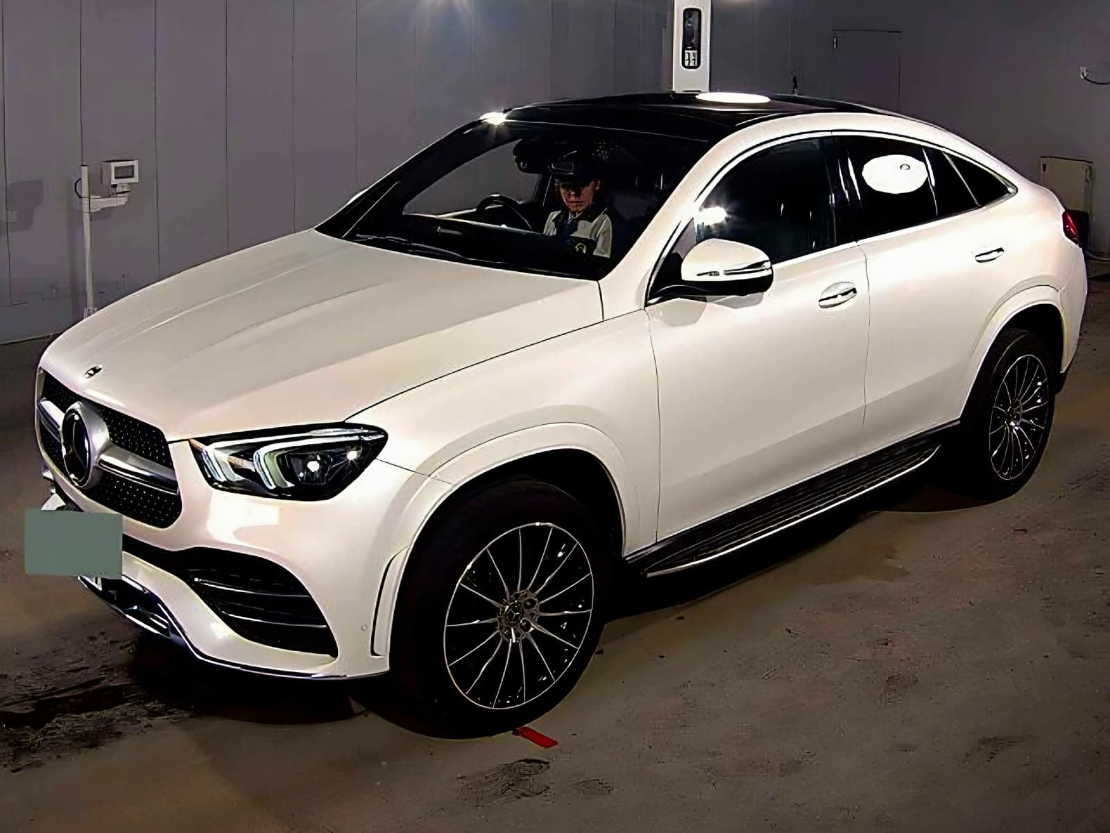 2021 Mercedes-Benz GLE400d AMG-LINE, photo 2 of 3