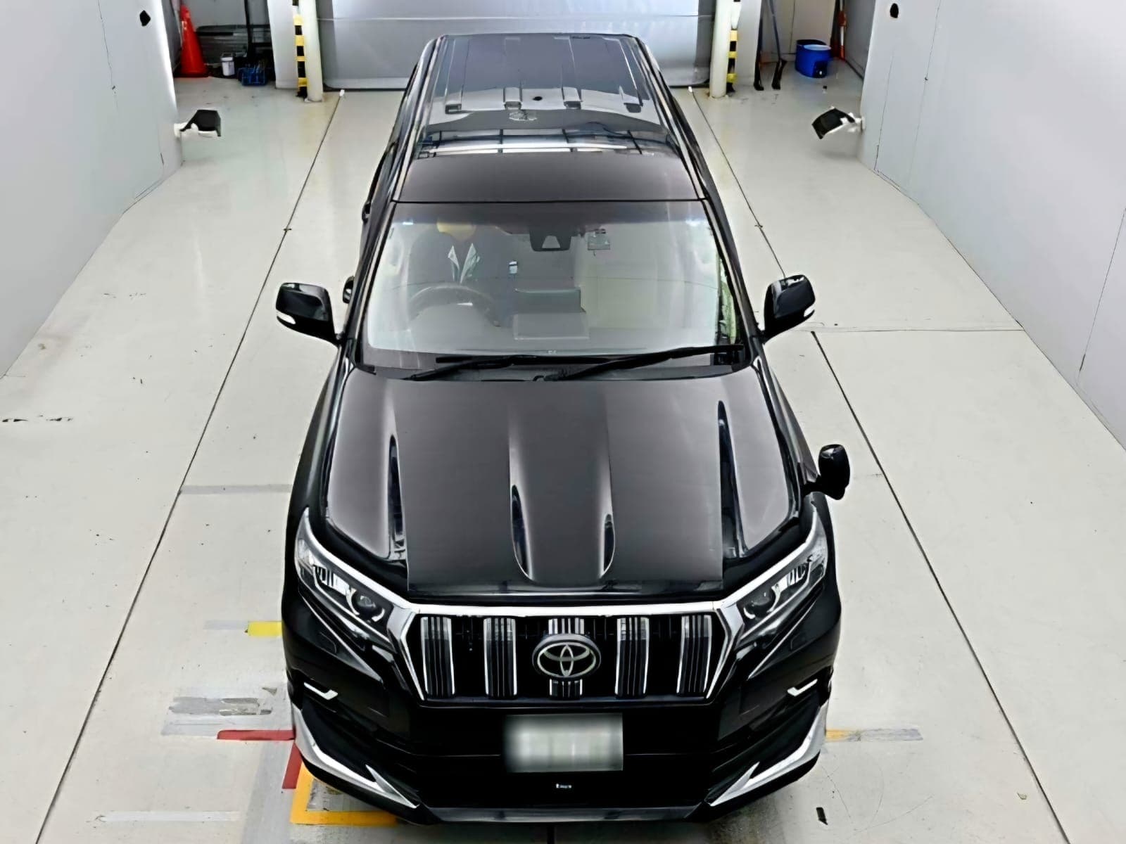 2020 Toyota Land Cruiser Prado, photo 2 of 9
