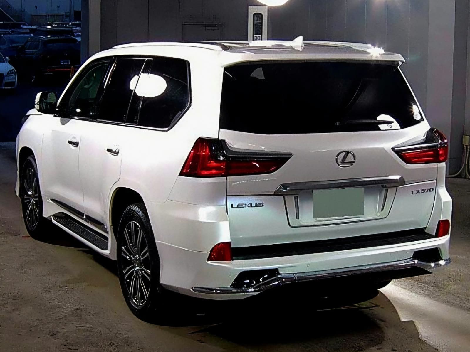 2020 Lexus LX, photo 3 of 6