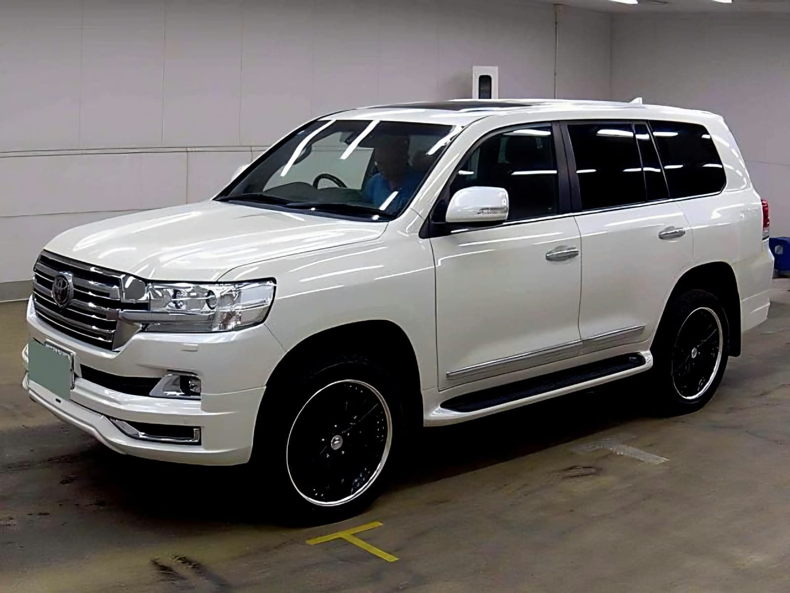 2020 Toyota Land Cruiser Prado, photo 2 of 6