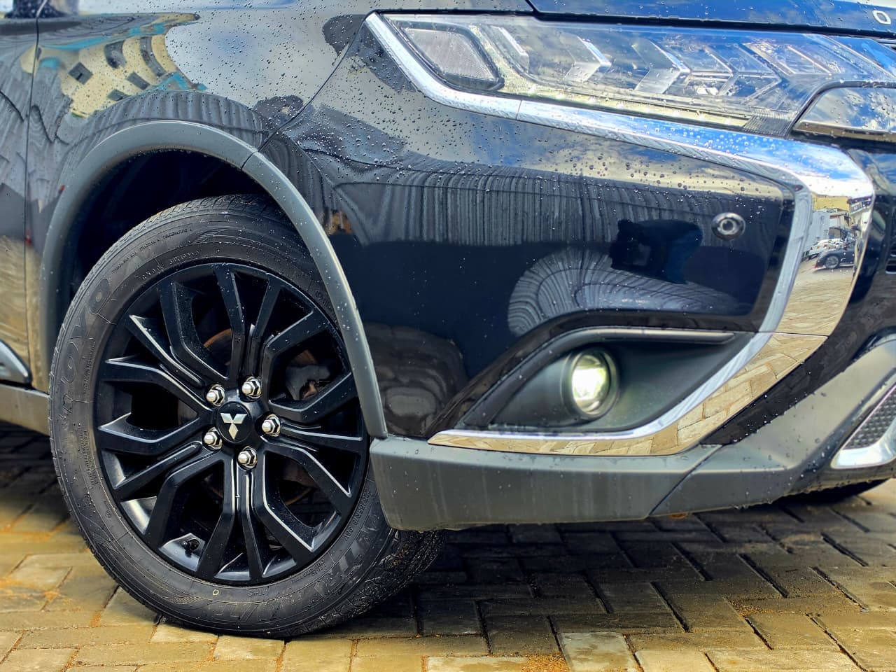 2020 Mitsubishi Outlander, photo 4 of 18