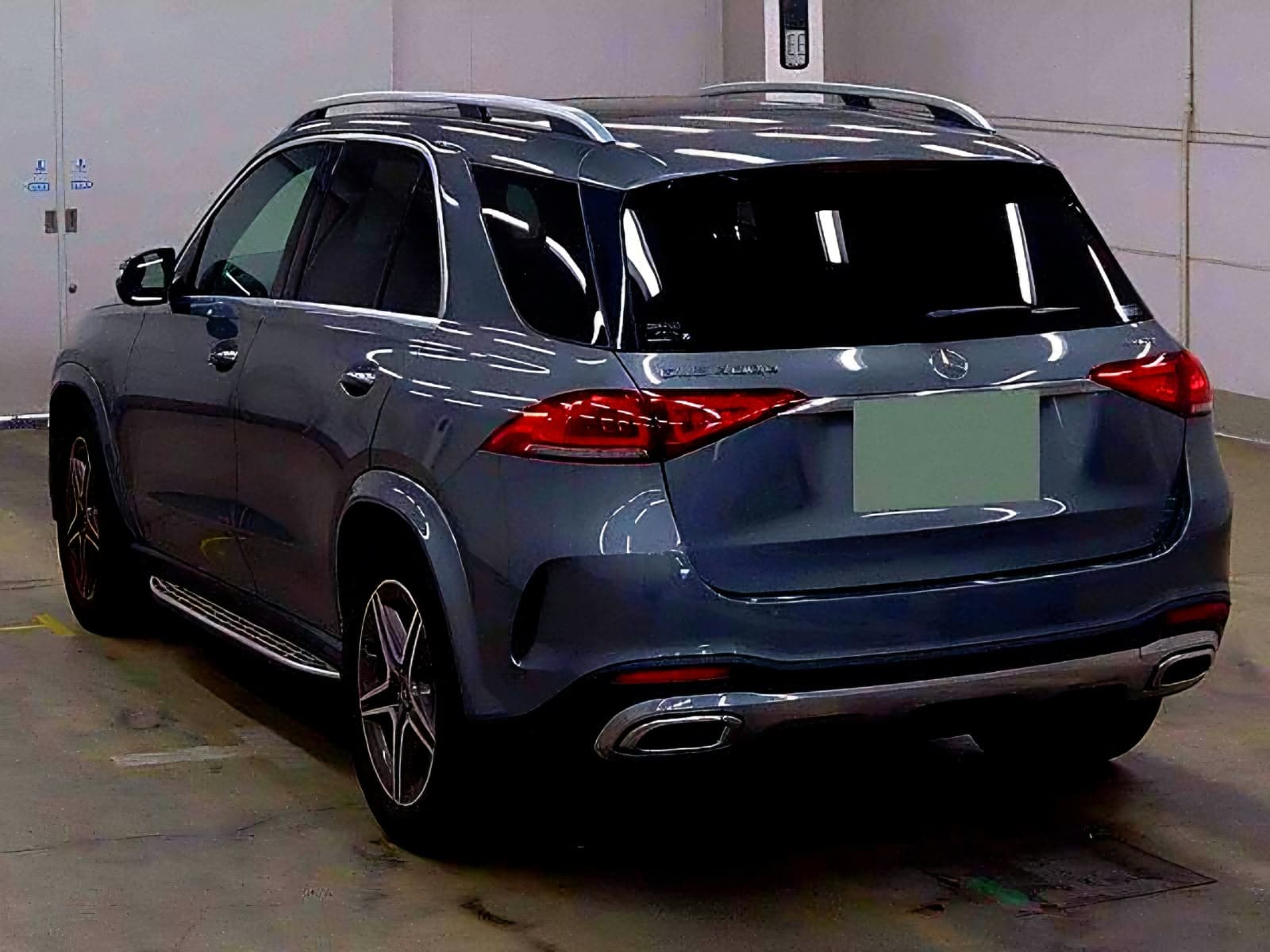 2021 Mercedes-Benz GLE400d AMG-LINE, photo 2 of 5