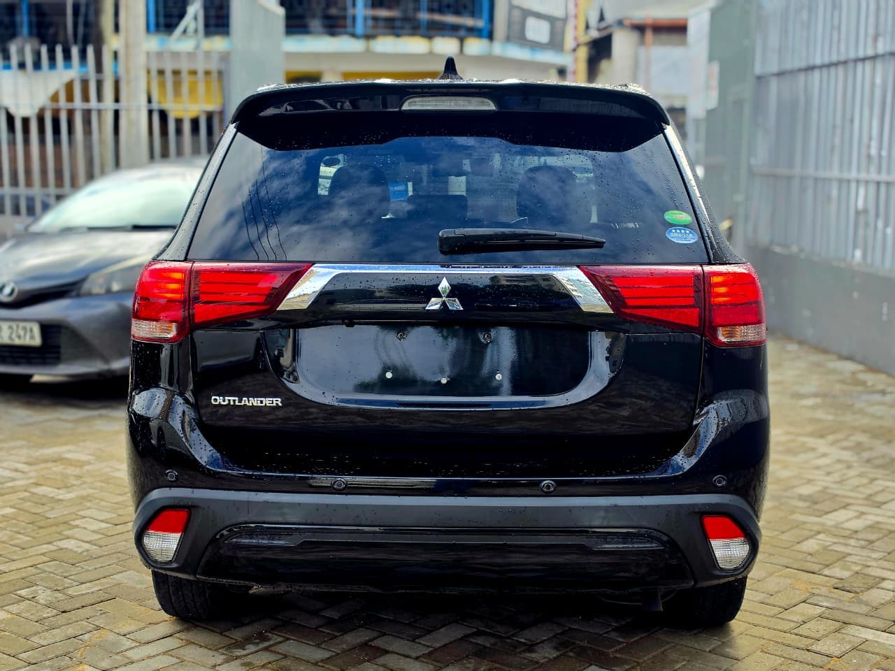 2020 Mitsubishi Outlander, photo 11 of 18