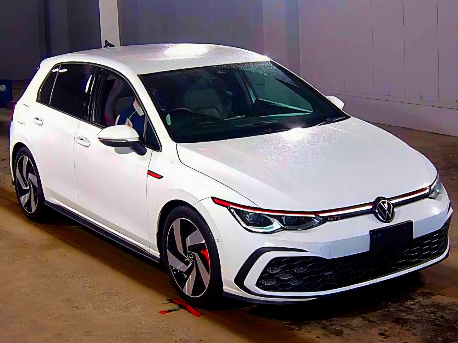 2024 Golf GTI, photo 6 of 6