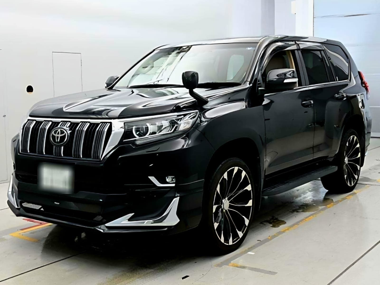 2020 Toyota Land Cruiser Prado, black