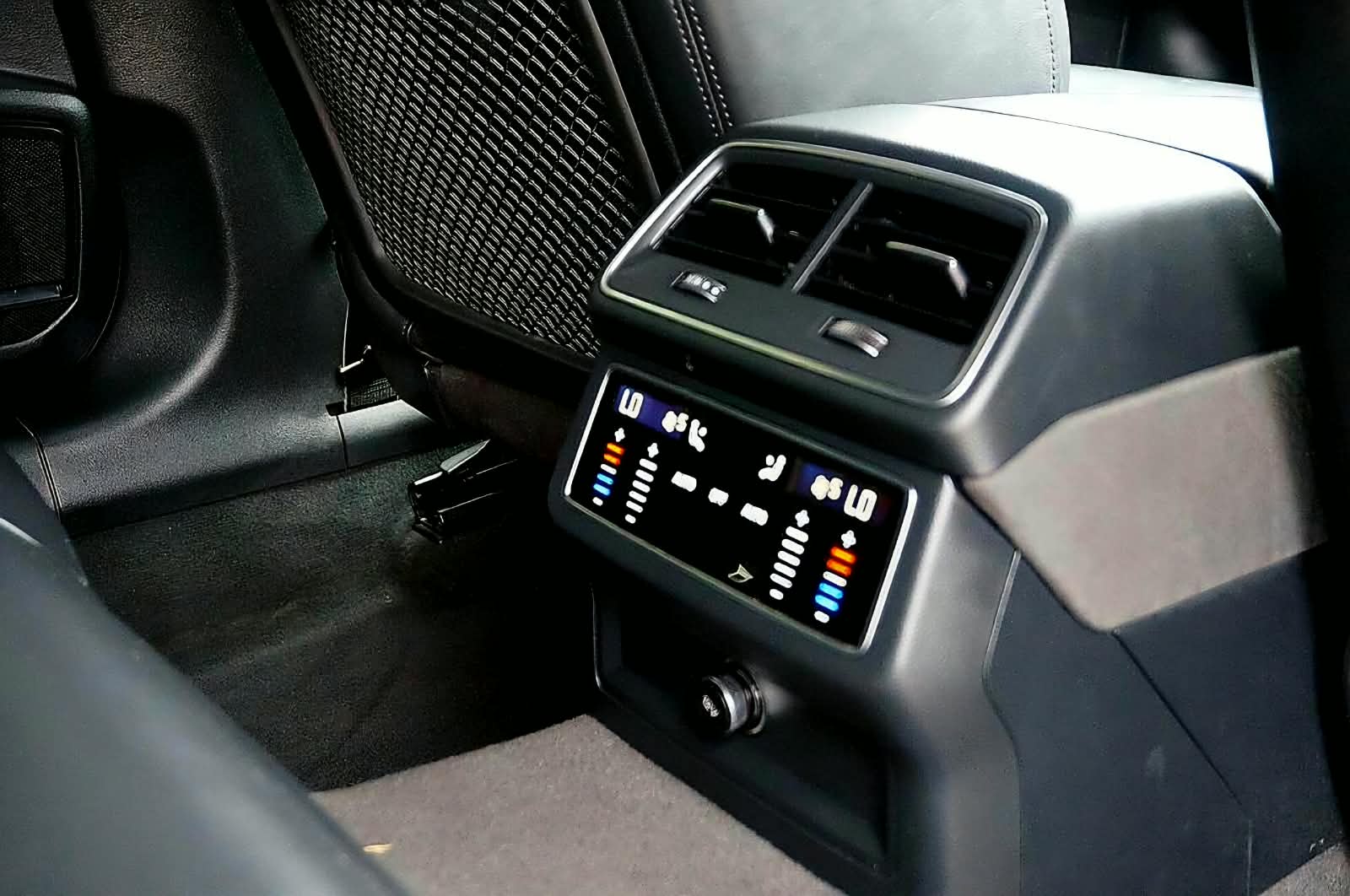 2021 AUDI RS7, photo 14 of 22