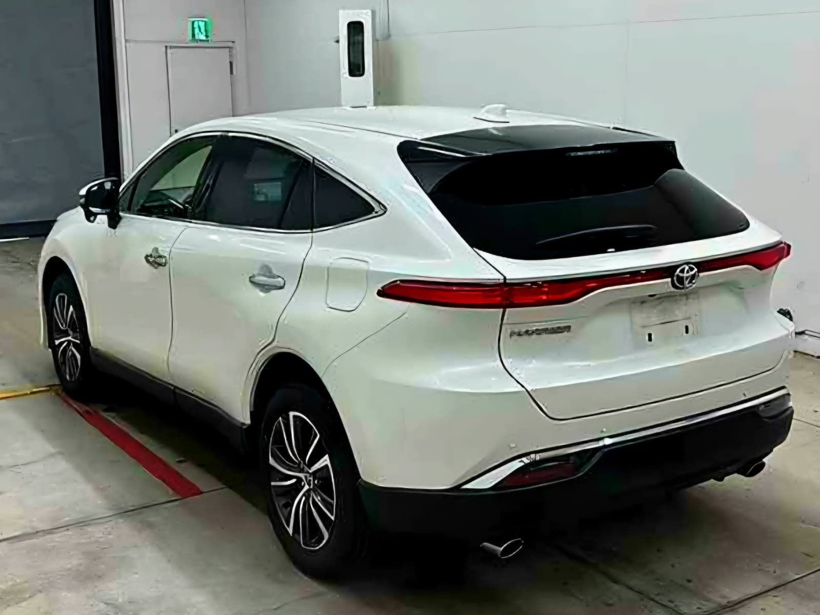 2020 Toyota Harrier, photo 6 of 10