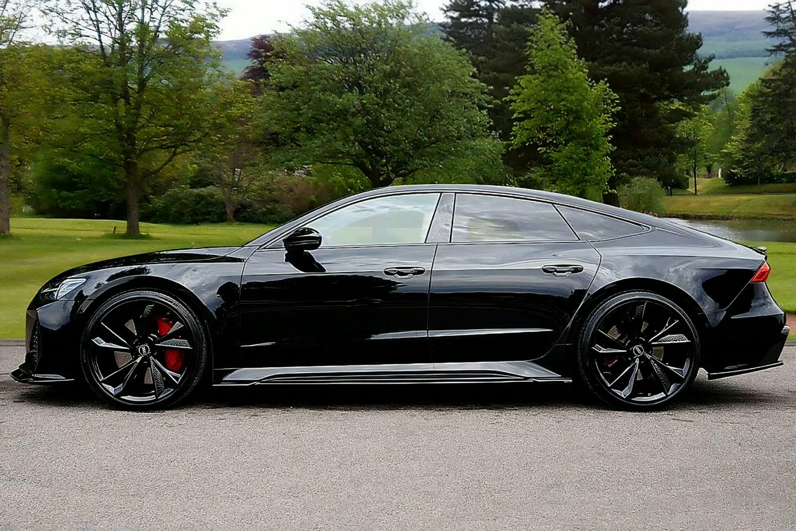 2021 AUDI RS7, photo 5 of 22