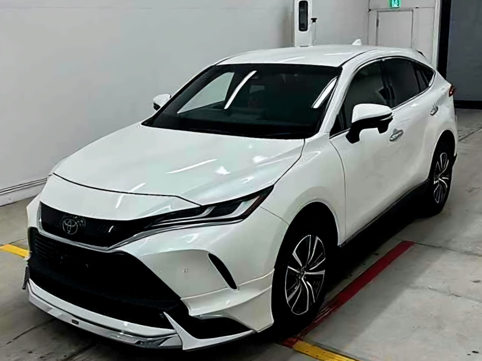 2020 Toyota Harrier, photo 9 of 10