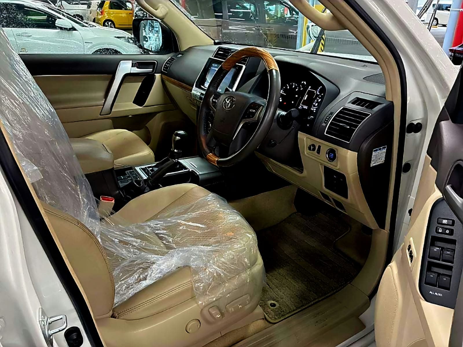 2020 Toyota Land Cruiser Prado, photo 5 of 13
