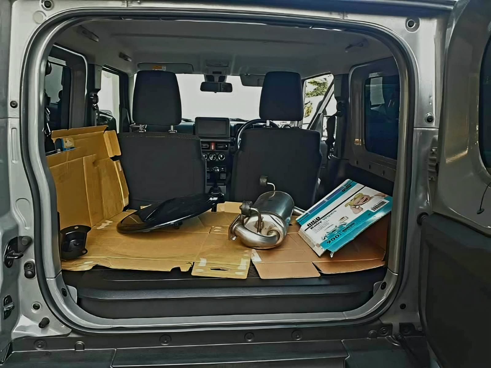 2021 Suzuki JIMNY, photo 8 of 9