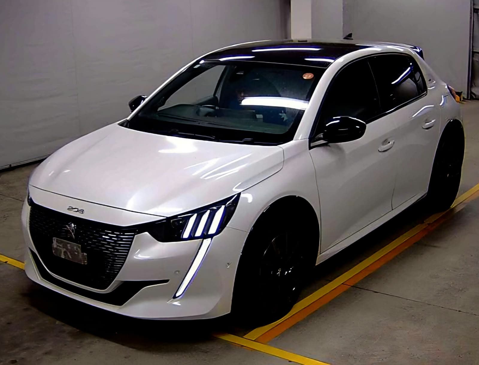 2021 Peugeot 208, photo 5 of 6
