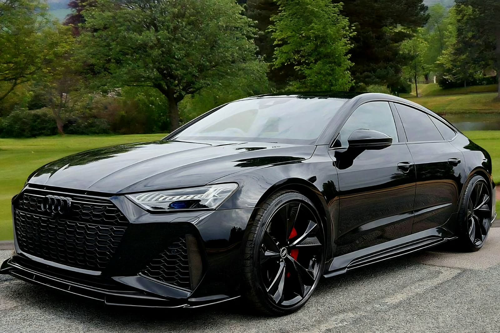 2021 AUDI RS7, black