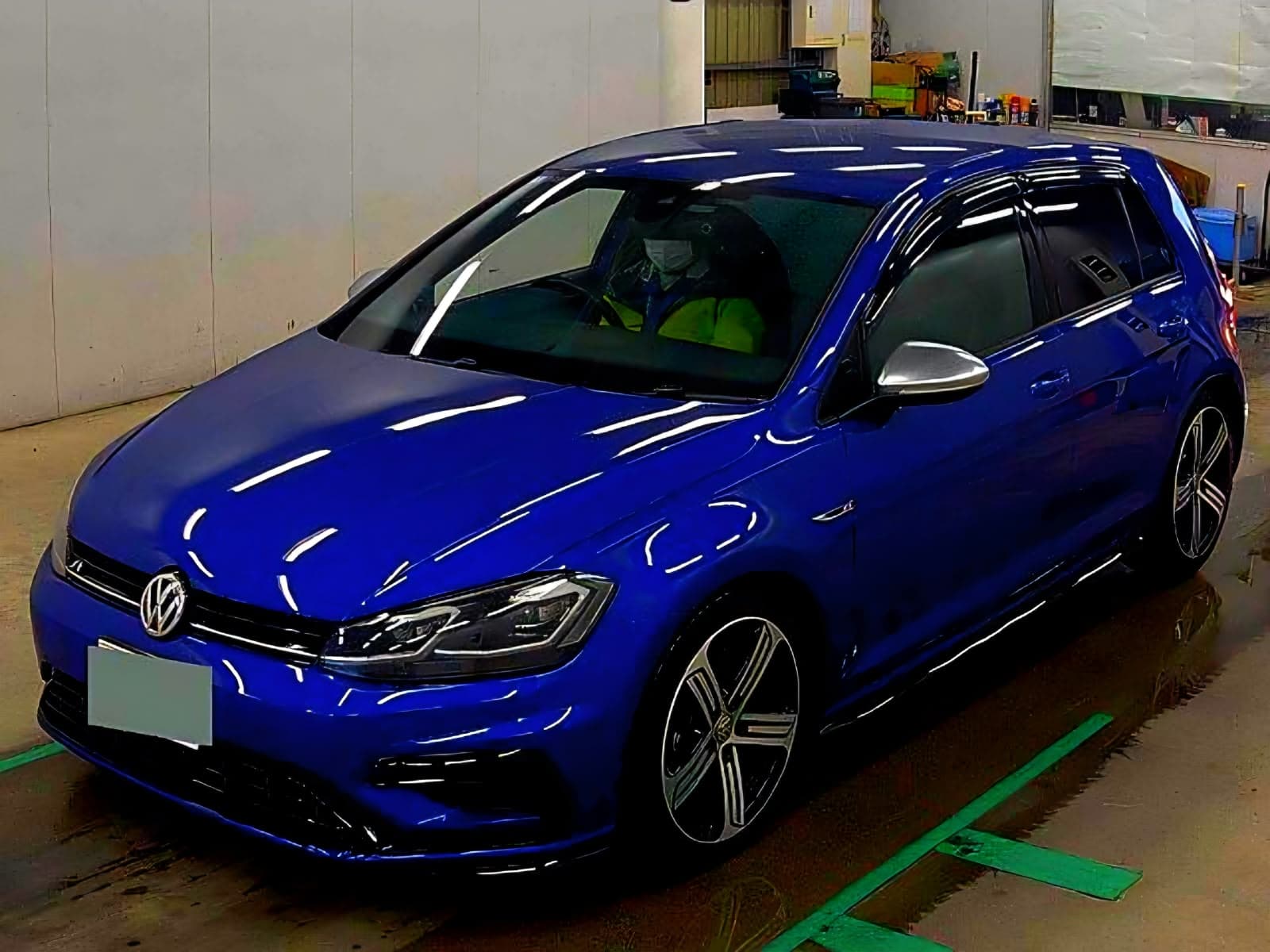 2020 Volkswagen Golf, photo 2 of 6