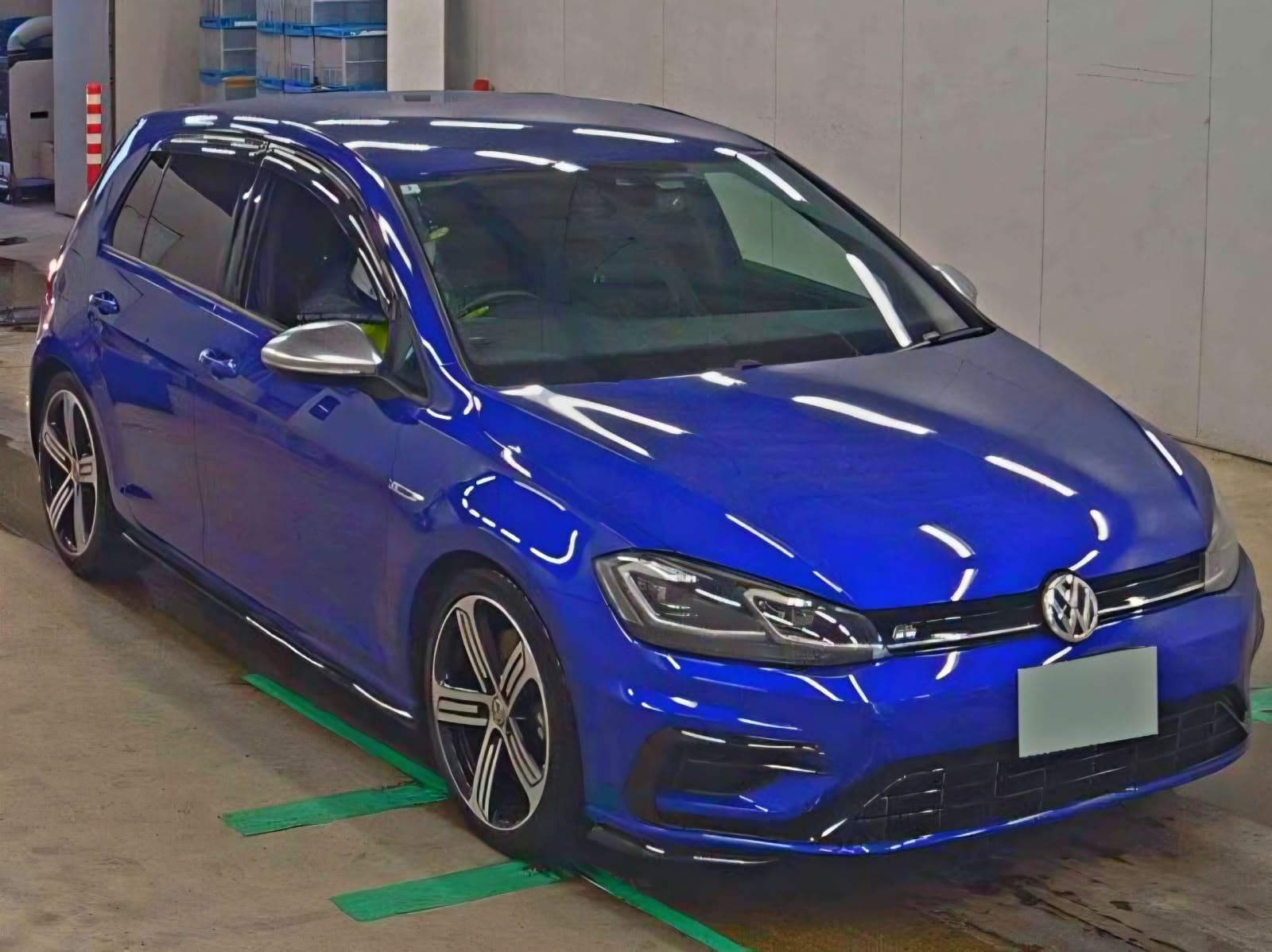 2020 Volkswagen Golf, photo 1 of 6
