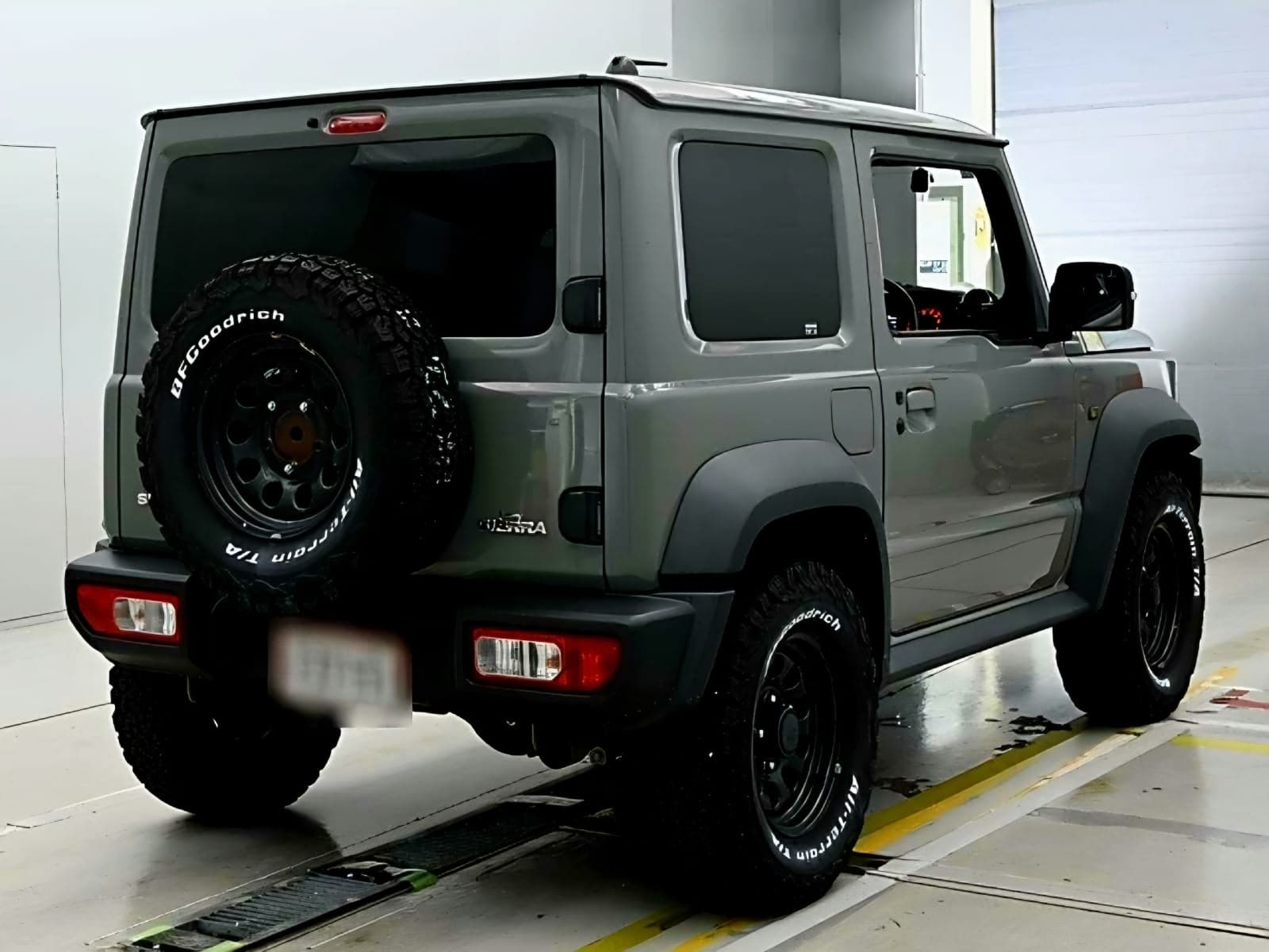 2021 Suzuki JIMNY, photo 3 of 9